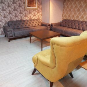 مبلمان رنگ آبی اطلسی