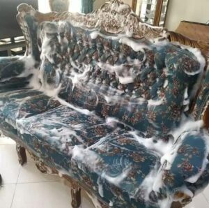 بهترین روش تمیز کردن مبل سلطنتی